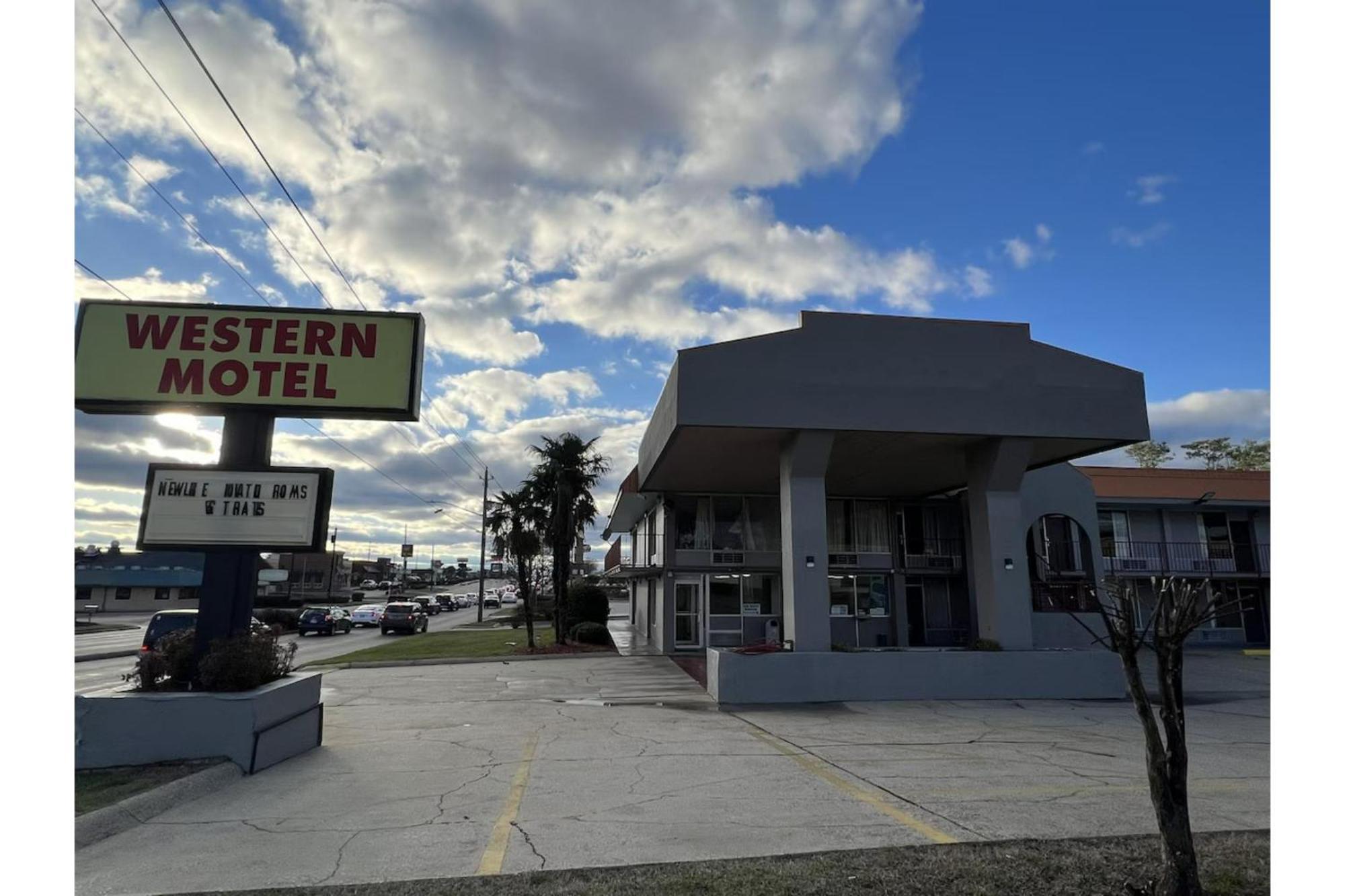 Western Motel By Oyo Hattiesburg Extérieur photo